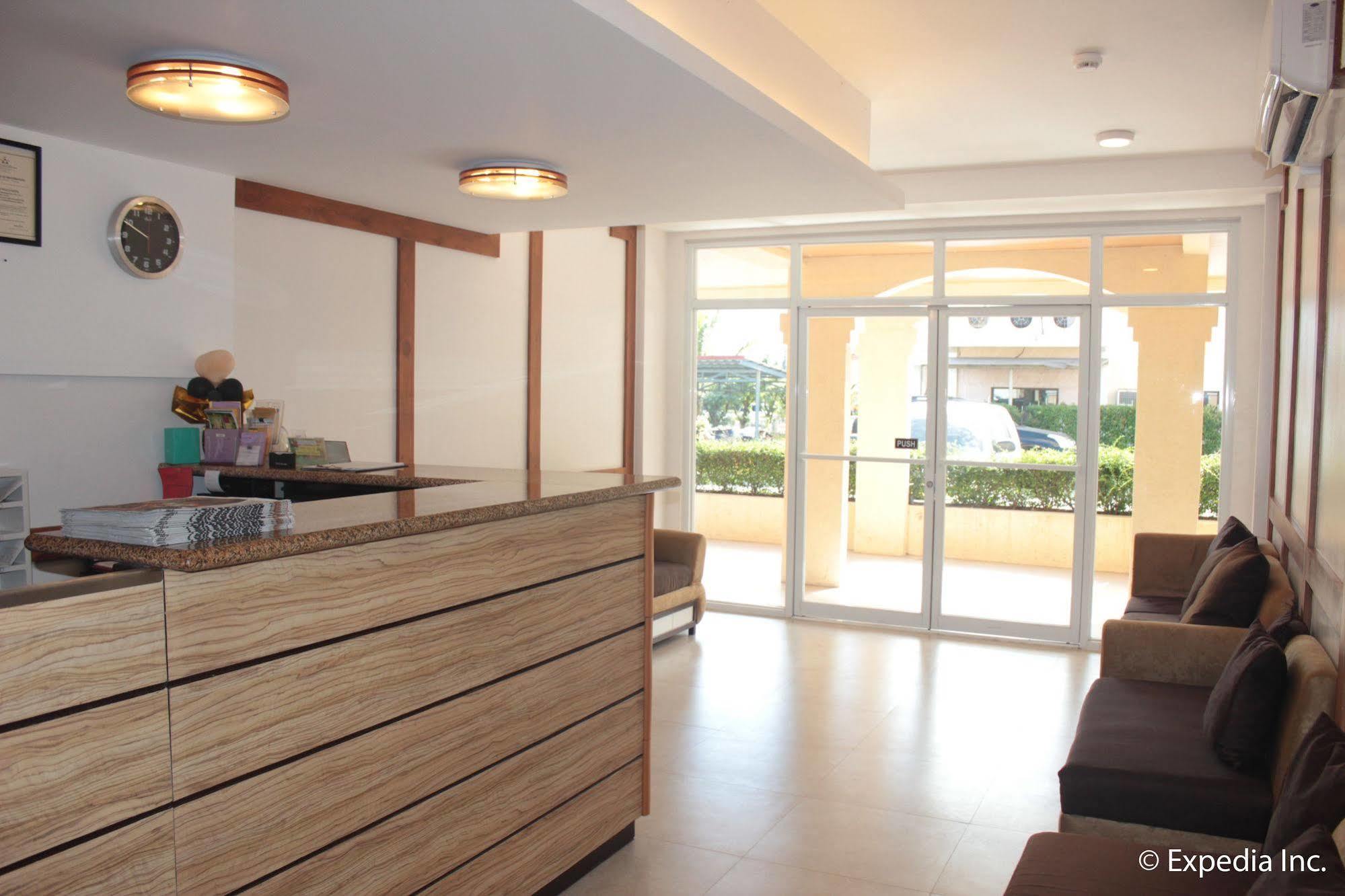 Subic Coco Hotel Олонгапо Екстериор снимка