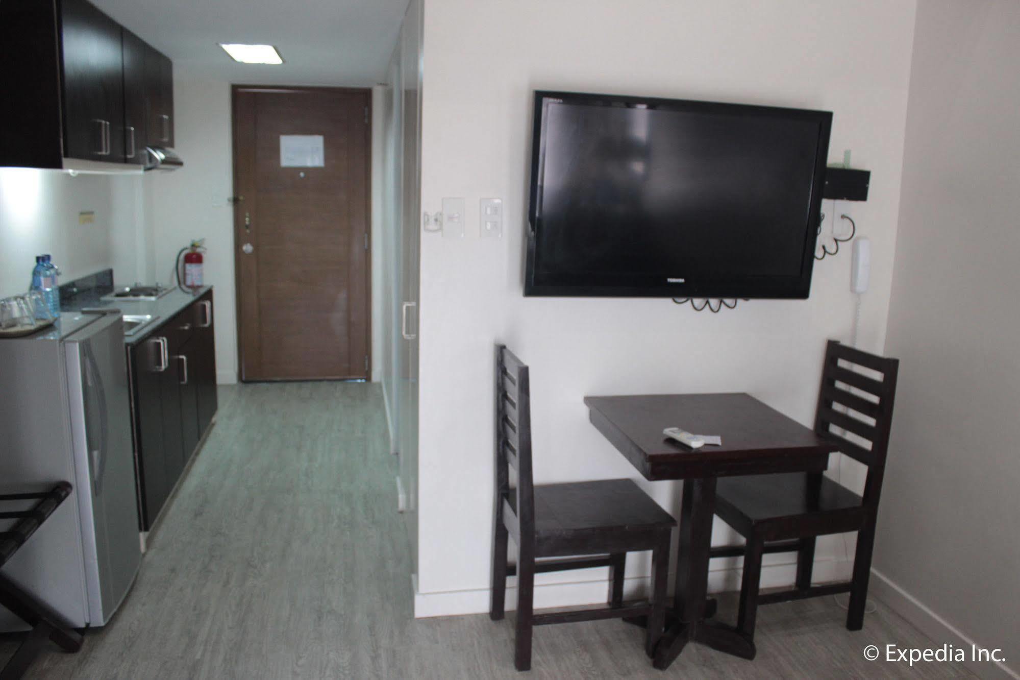 Subic Coco Hotel Олонгапо Екстериор снимка